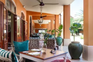 La Residence Dining 11